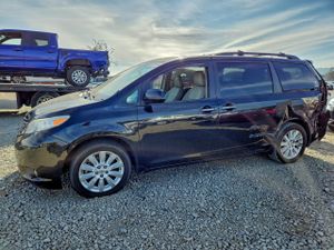 Toyota Sienna XLE 3.5L 6 2014