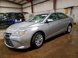 Toyota Camry LE 2.5L 4 2015