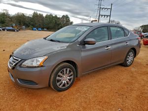 Nissan Sentra S 1.8L 4 2015