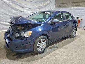 Chevrolet Aveo (Sonic) LT 1.8L 4 2015