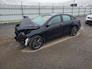 Kia Cerato / Forte / K3 LX 2 L 4 2023