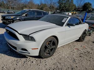 Ford Mustang 3.7L 6 2014