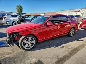 Mercedes-Benz C 300 3.0L 6 2011