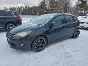 Ford Focus SE 2.0L 4 2013