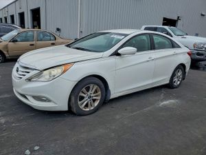 Hyundai Sonata GLS 2.4L 4 2013