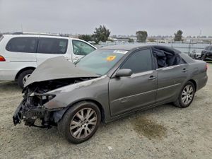 Toyota Camry LE 2.4L 4 2004