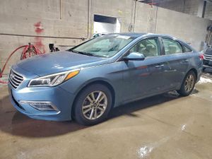 Hyundai Sonata SE 2.4L 4 2015