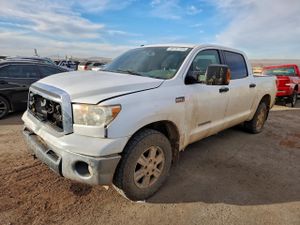 Toyota Tundra CREWMAX SR5 5.7L 8 2010
