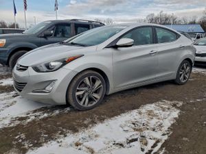 Hyundai Elantra SE 1.8L 4 2015