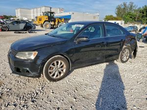 Volkswagen Jetta SE 1.8L 4 2014
