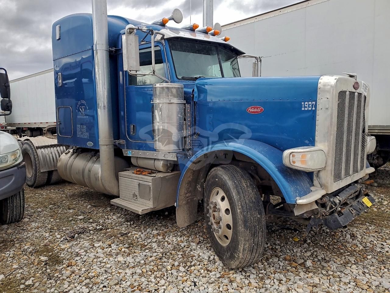 Peterbilt 388 14.6L 6 2009
