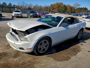 Ford Mustang 3.7L 6 2011