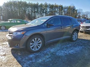 Toyota Venza LE 2.7L 4 2013