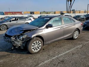 Toyota Camry LE 2.5L 4 2015