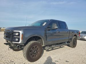 Ford F-250 SUPER DUTY 6.7L 8 2025