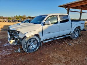 Toyota Tacoma DOUBLE CAB 4.0L 6 2015