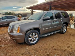 GMC Yukon DENALI 6.2L 8 2012