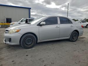 Toyota Corolla BASE 1.8L 4 2013
