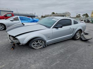 Ford Mustang GT 4.6L 8 2006