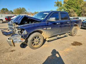 RAM 1500 SLT 5.7L 8 2015