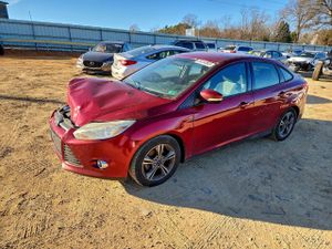 Ford Focus SE 2.0L 4 2014