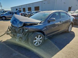Toyota Camry BASE 2.5L 4 2011