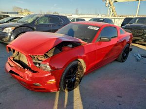 Ford Mustang 3.7L 6 2013