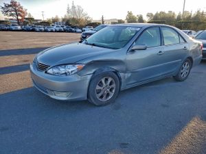 Toyota Camry LE 3.0L 6 2005