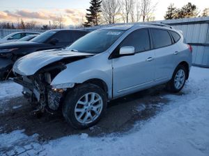 Nissan Rogue S 2.5L 4 2013
