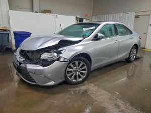 Toyota Camry LE 2.5L 4 2015