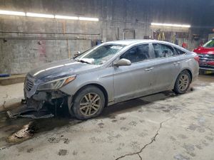 Hyundai Sonata SE 2.4L 4 2015