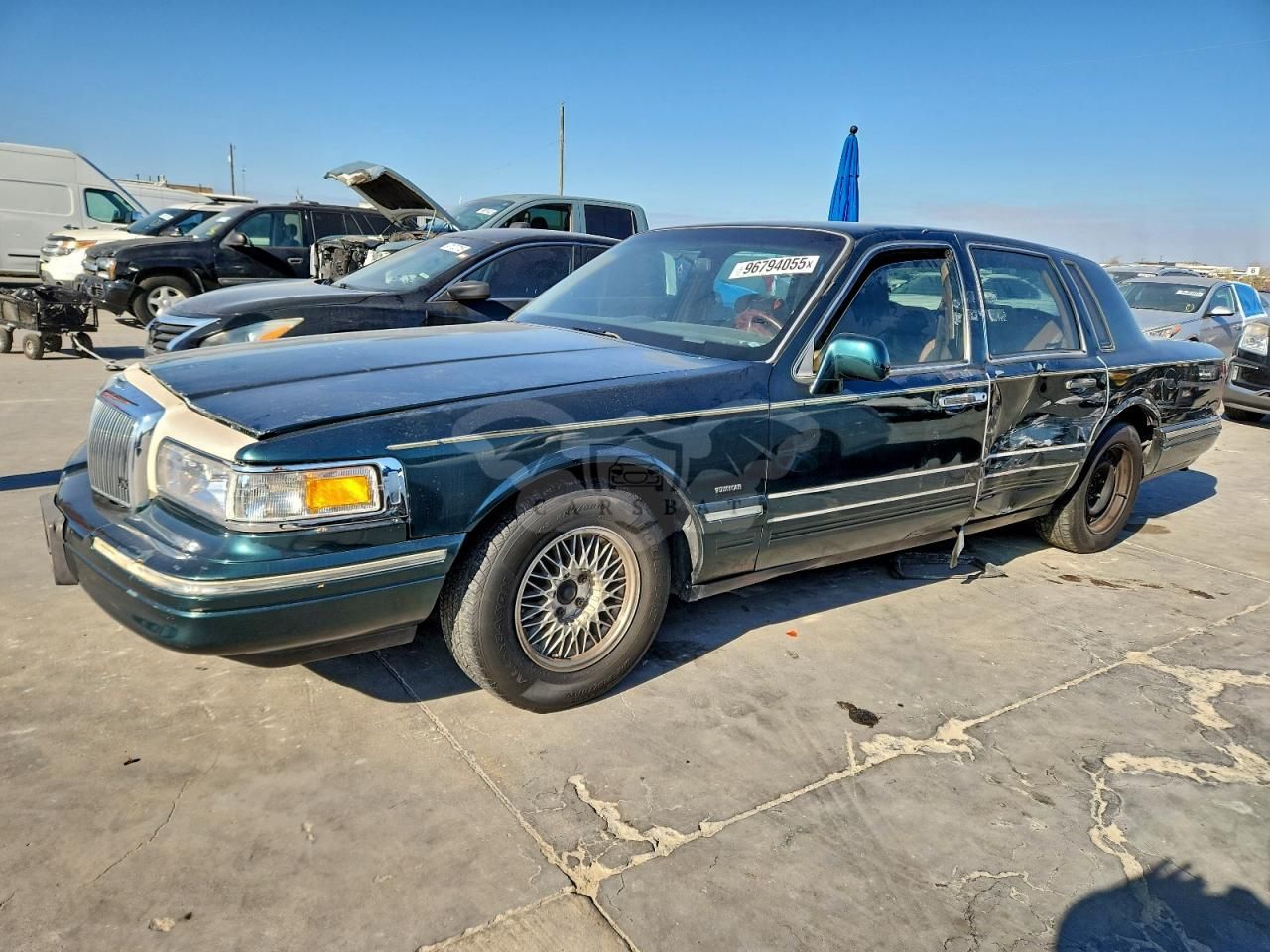 Lincoln Town Car SIGNATURE 4.6L 8 1996
