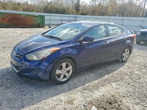 Hyundai Elantra GLS 1.8L 4 2013