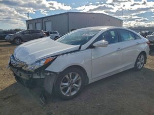 Hyundai Sonata SE 2.4L 4 2013