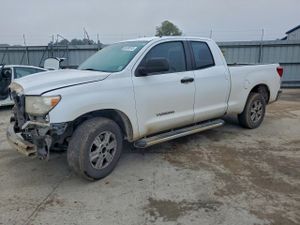 Toyota Tundra DOUBLE CAB SR5 4.6L 8 2011