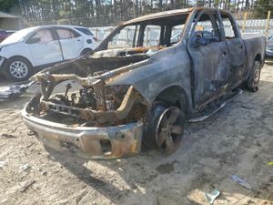 RAM 1500 SLT 5.7L 8 2014