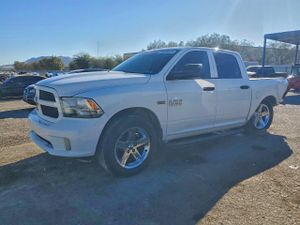 RAM 1500 ST 5.7L 8 2013