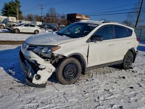 Toyota Rav4 LE 2.5L 4 2015