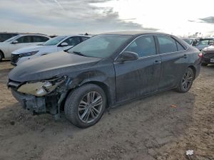 Toyota Camry LE 2.5L 4 2015