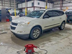 Chevrolet Traverse LS 3.6L 6 2010