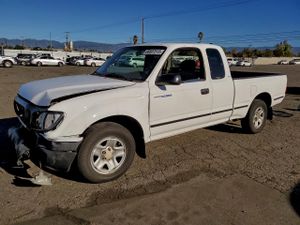Toyota Tacoma XTRACAB 2.4L 4 2004