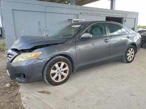 Toyota Camry BASE 2.5L 4 2011