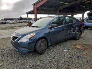 Nissan Versa S 1.6L 4 2015