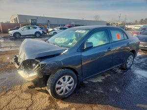 Toyota Corolla BASE 1.8L 4 2010
