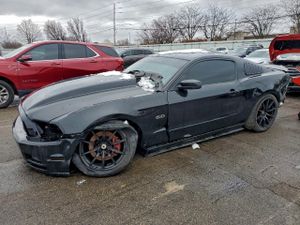 Ford Mustang GT 5.0L 8 2013