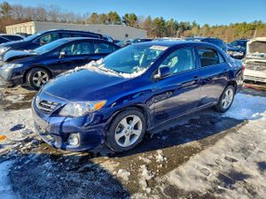 Toyota Corolla BASE 1.8L 4 2013