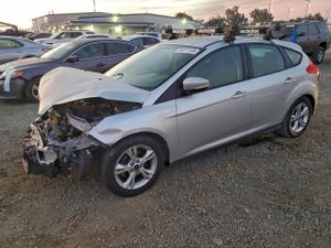 Ford Focus SE 2.0L 4 2014