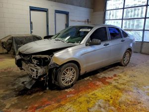 Ford Focus SE 2.0L 4 2010
