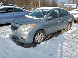 Nissan Versa S 1.6L 4 2012