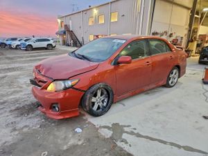 Toyota Corolla BASE 1.8L 4 2013